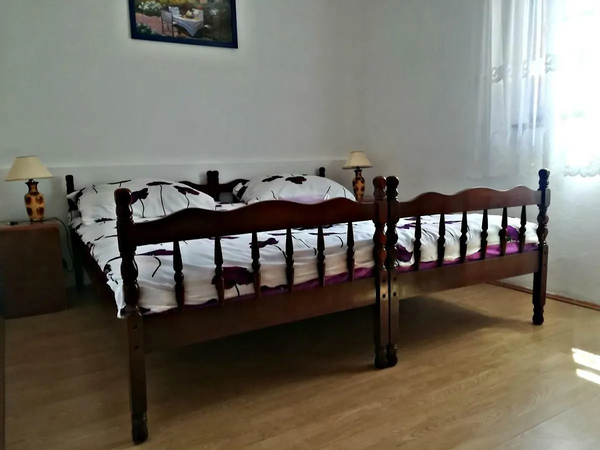 Apartment Milka Smoljanci Kroatien